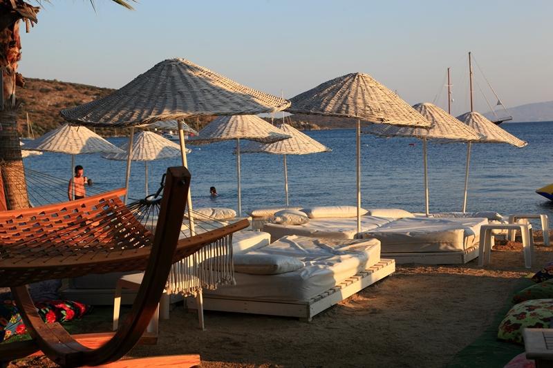 Okaliptus Otel Битез Экстерьер фото